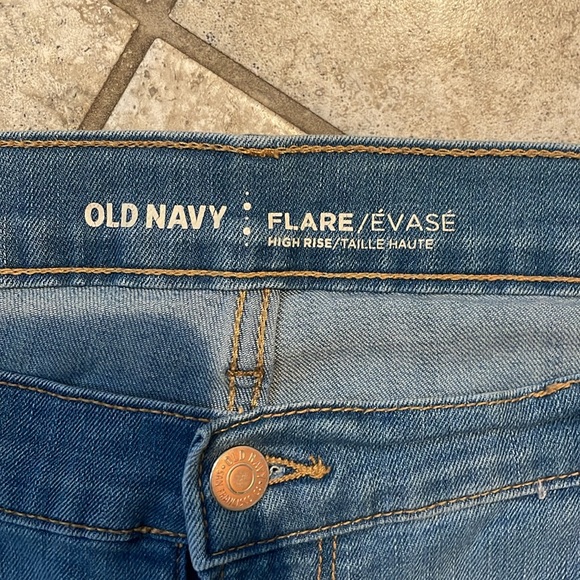 OLD NAVY HIGH RISE FLARE - Picture 3 of 6